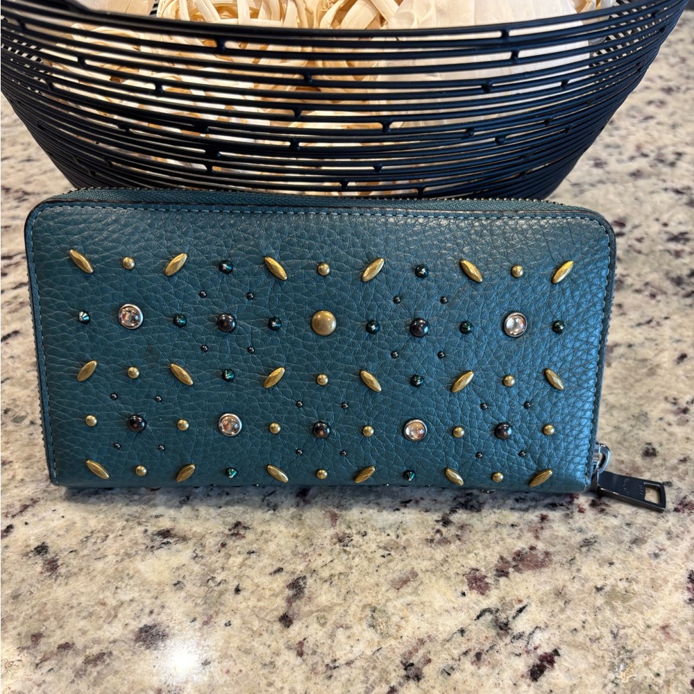 Coach Prairie Accordion Zip Studded Women's Wallet